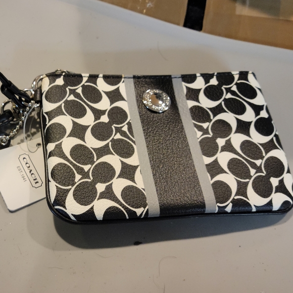 Coach Classic C Wristlet - Picture 1 of 6